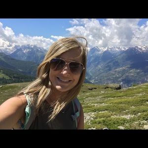 Meet your Posher, Emmalene